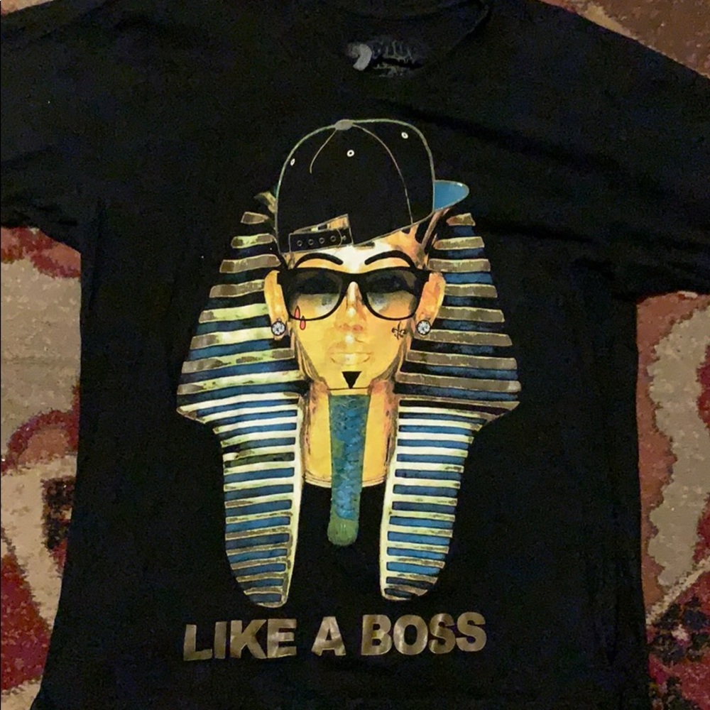 Egyptian style (like a boss) shirt